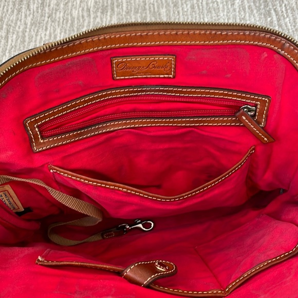 Dooney & Burke Vintage 1975 Classic Black Pebble Leather Satchel Purse with feet - Picture 12 of 15